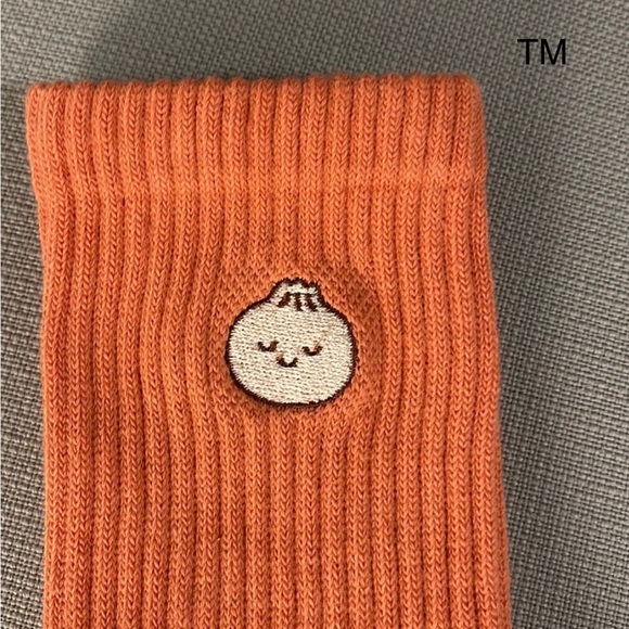 ON SALE! - 5 Pairs of Comfy Embroidered Compression Crew Socks - Picture 6 of 7